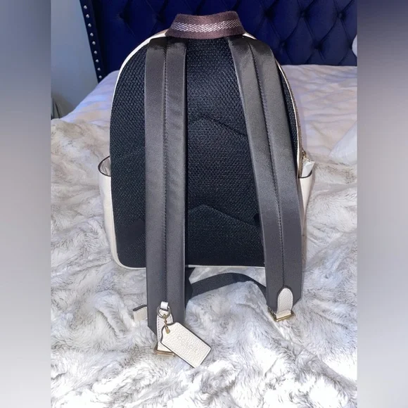 New Coach Backpack - Picture 4 of 6